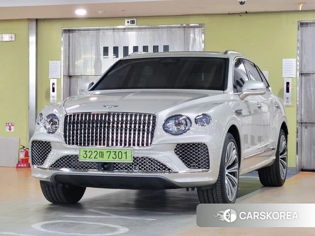 Bentley Bentayga 2026 Жемчужный цвет из Кореи