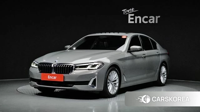 BMW 5 Series (G30) 2020 Серебристо-серый из Кореи
