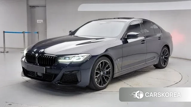 BMW 5 Series (G30) 2022 Черный из Кореи