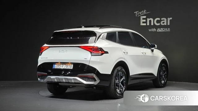 Kia Sportage 5th Generation Hybrid 2023 Белый из Кореи