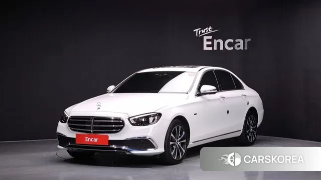 Mercedes-Benz E-Class W213 2020 Белый из Кореи