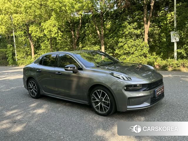 Lynk 03 2022 Темно-серый из Китая