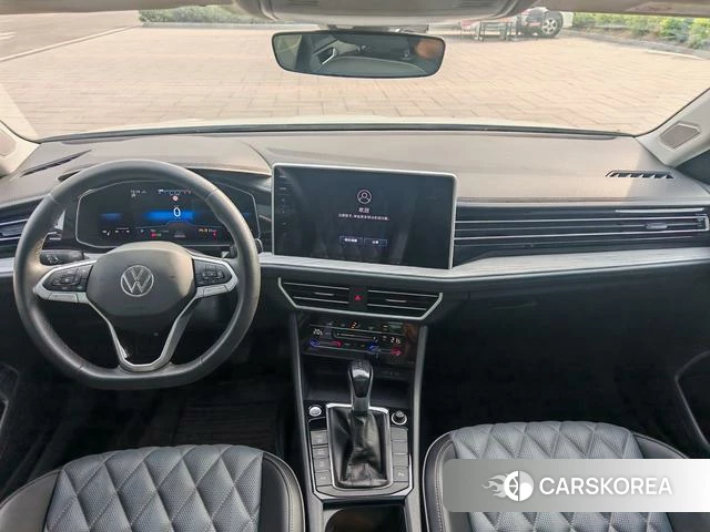 Volkswagen Sagitar 2023 Белый из Китая