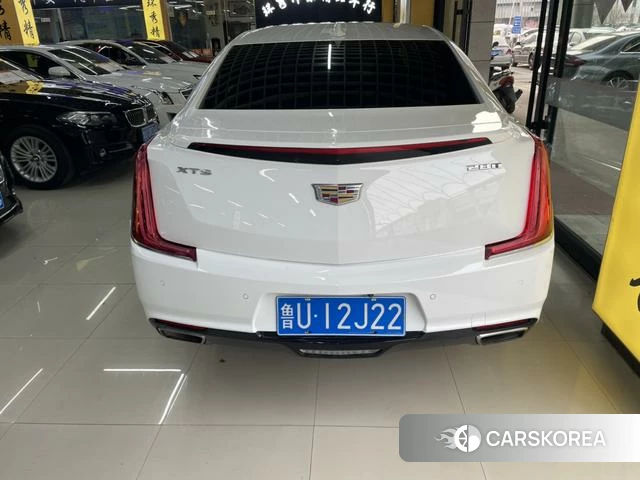 Cadillac XTS 2018 Белый из Китая