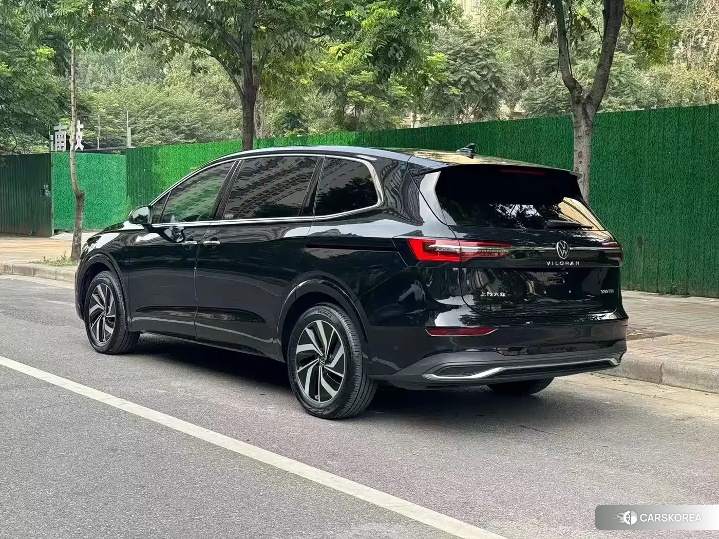 Volkswagen Viloran 2024 Черный из Китая