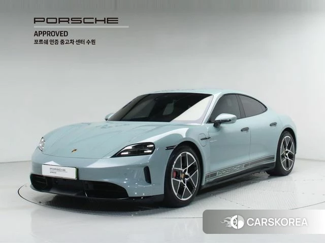 Porsche Taycan 2025 Зеленый из Кореи
