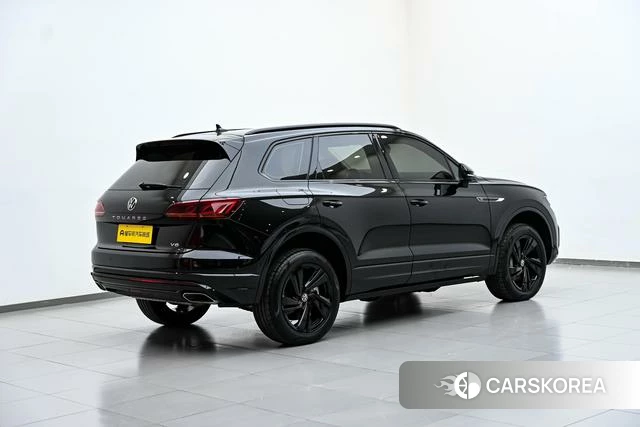 Volkswagen Touareg 2025 Черный из Китая