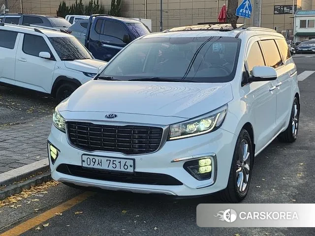 Kia The New Carnival 2018 Белый из Кореи