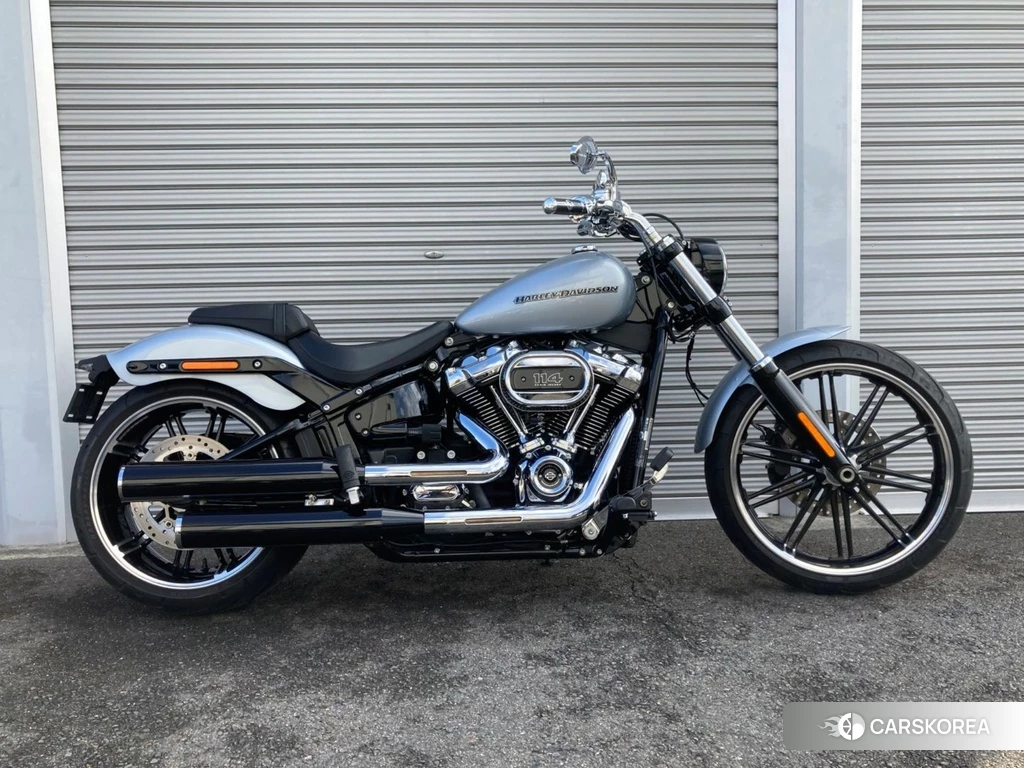 Проданный Harley-Davidson Softail Breakout FXBRS1868 2020 из Японии, фото 2