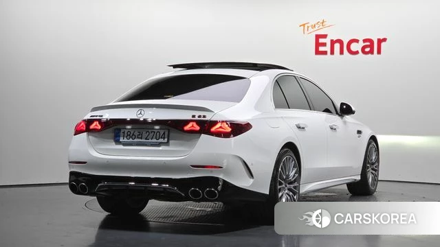 Mercedes-Benz E-Class W214 2025 Белый из Кореи