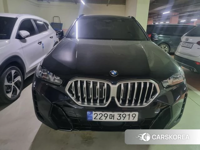 BMW X6 (G06) 2024 Черный из Кореи