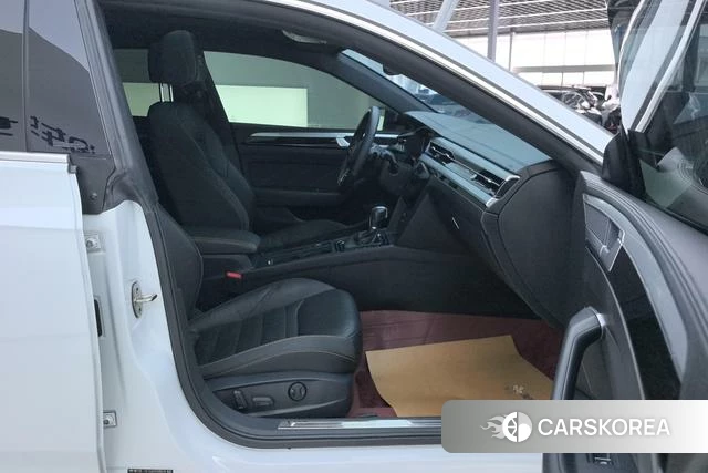 Volkswagen CC 2021 Белый из Китая
