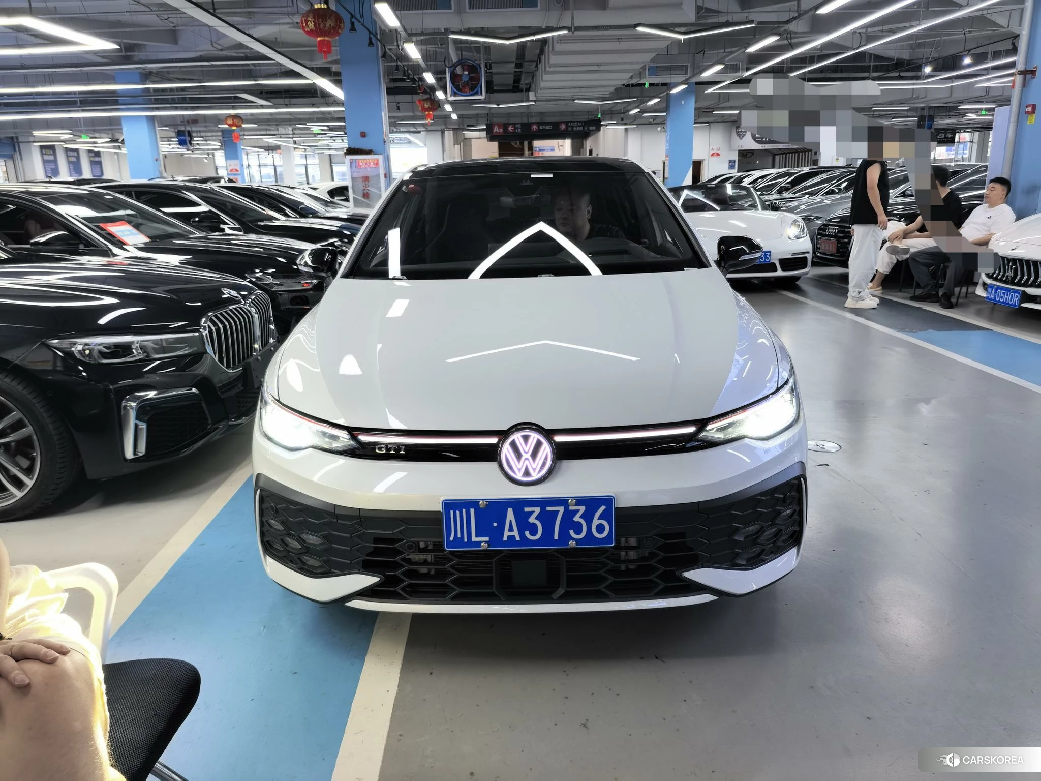 Volkswagen Golf 2024 Белый из Китая