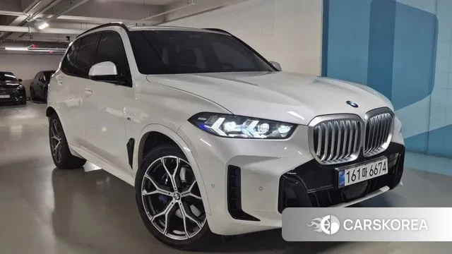 BMW X5 (G05) 2024 Белый из Кореи