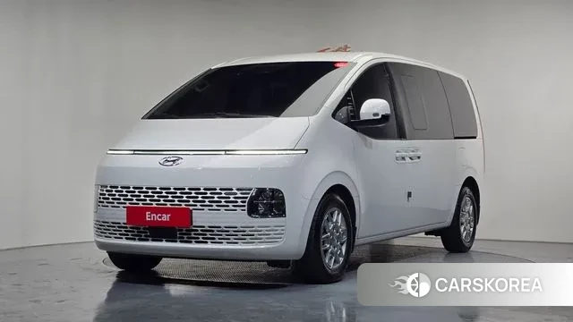 Hyundai Staria 2023 Белый из Кореи