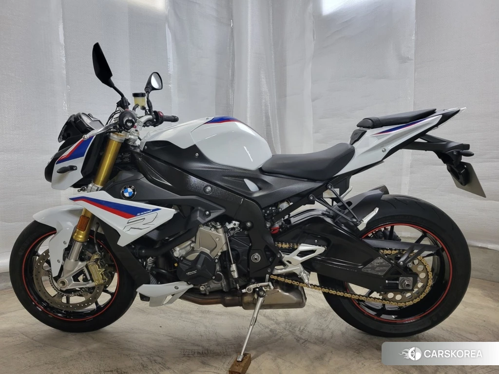 Проданный BMW S1000R 2018 из Японии