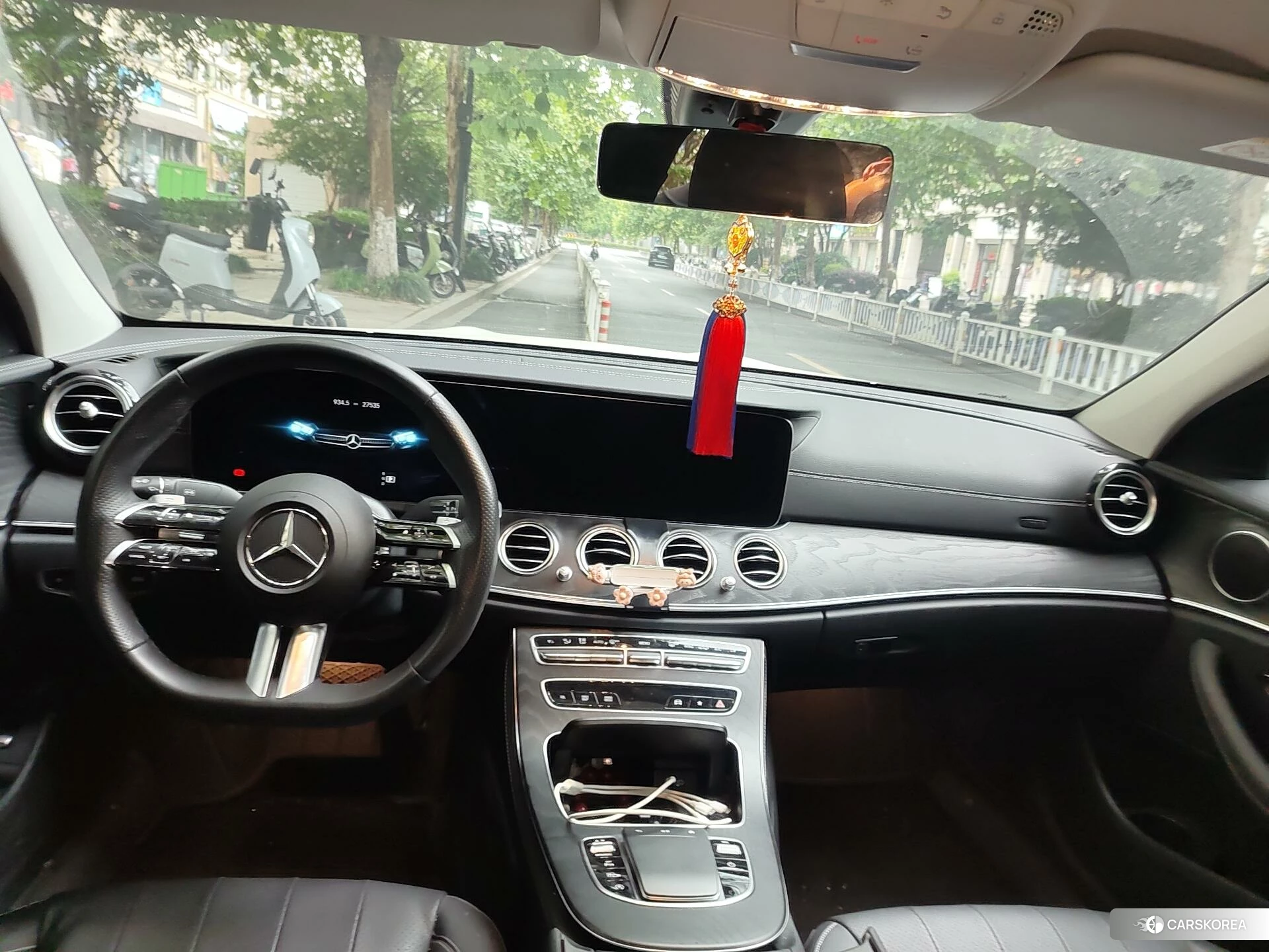 Mercedes-Benz E-class (imported) 2022 Белый из Китая