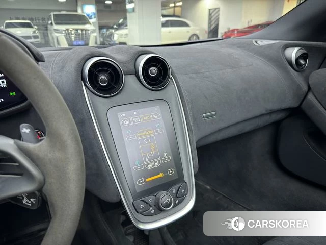 McLaren 600LT 2020 Красный из Китая