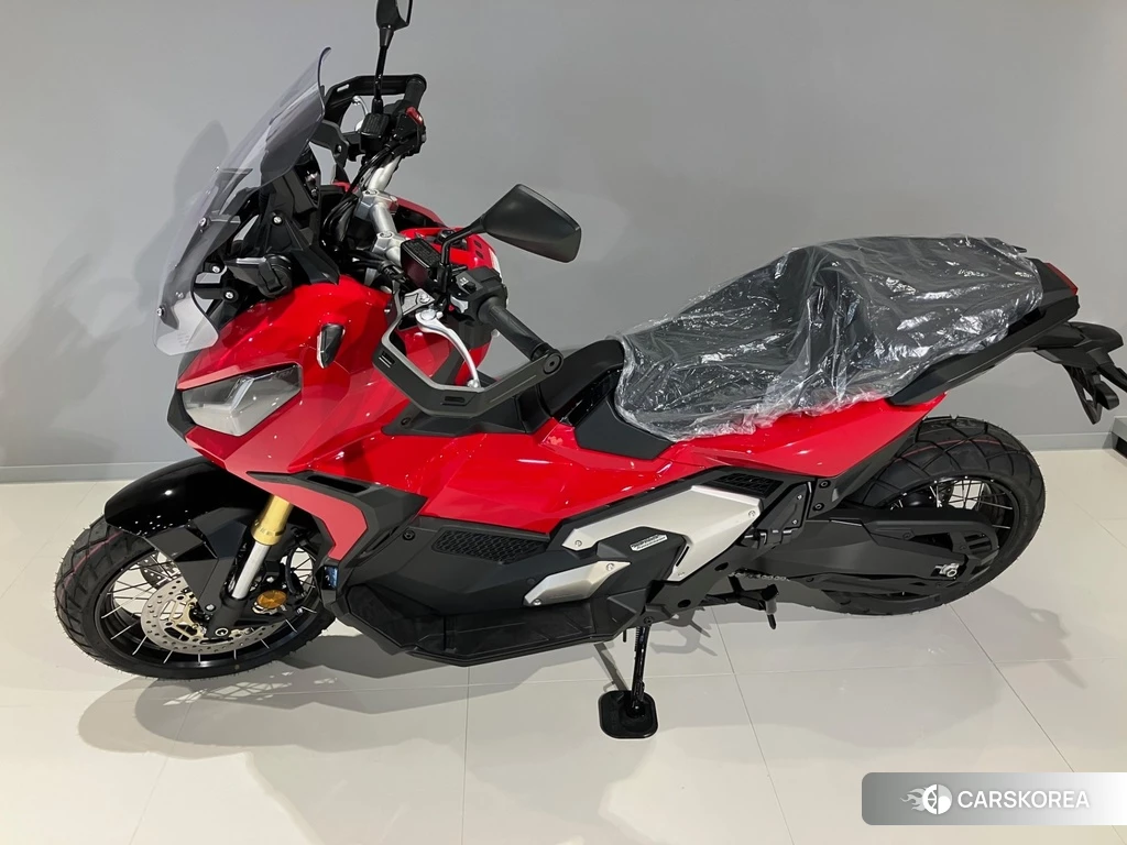 Проданный Honda X-ADV 750 2024 из Японии