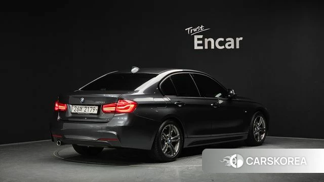 BMW 3 Series (F30) 2018 Серый из Кореи