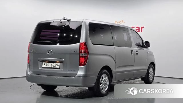 Hyundai The New Grand Starex 2018 Серебристо-серый из Кореи