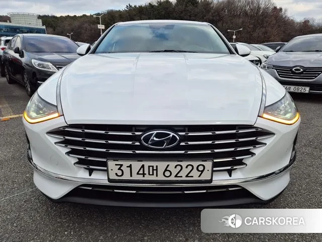 Hyundai Sonata Hybrid (DN8) 2021 Белый из Кореи
