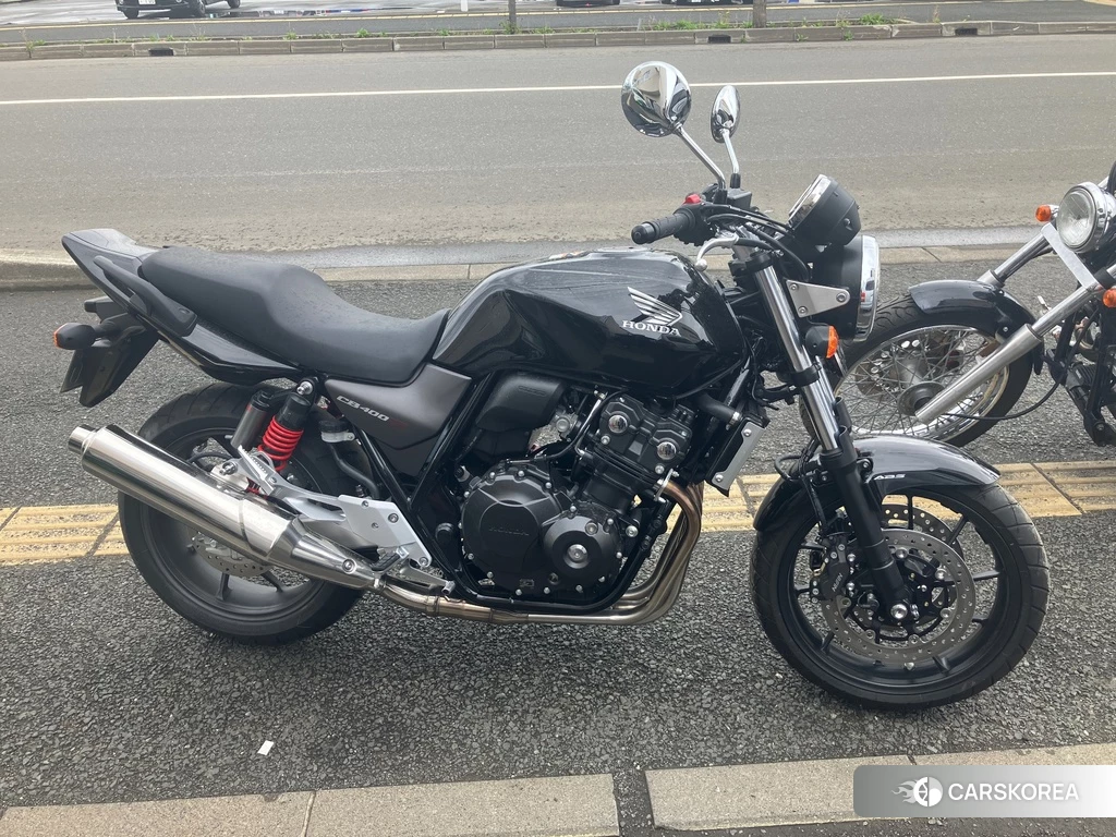 Проданный Honda CB400SF 2023 из Японии