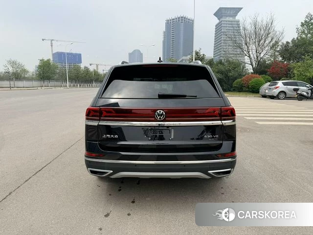 Volkswagen Tourang 2026 Черный из Китая