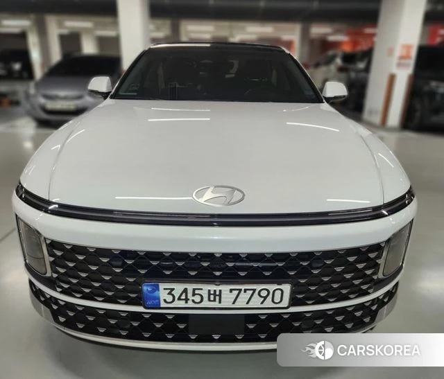 Hyundai Grandeur (GN7) 2023 Белый из Кореи