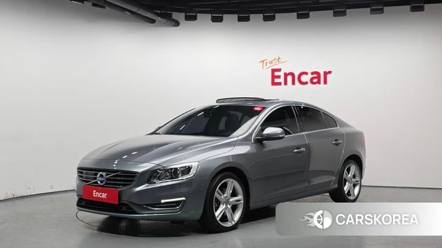 Volvo S60 2018 Серый из Кореи
