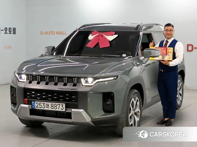 Ssangyong Torres 2023 Темно-зеленый из Кореи