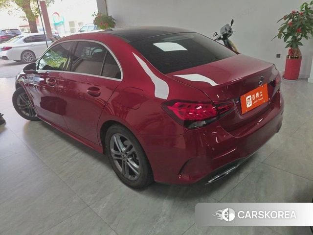 Mercedes-Benz Class A 2022 Красный из Китая