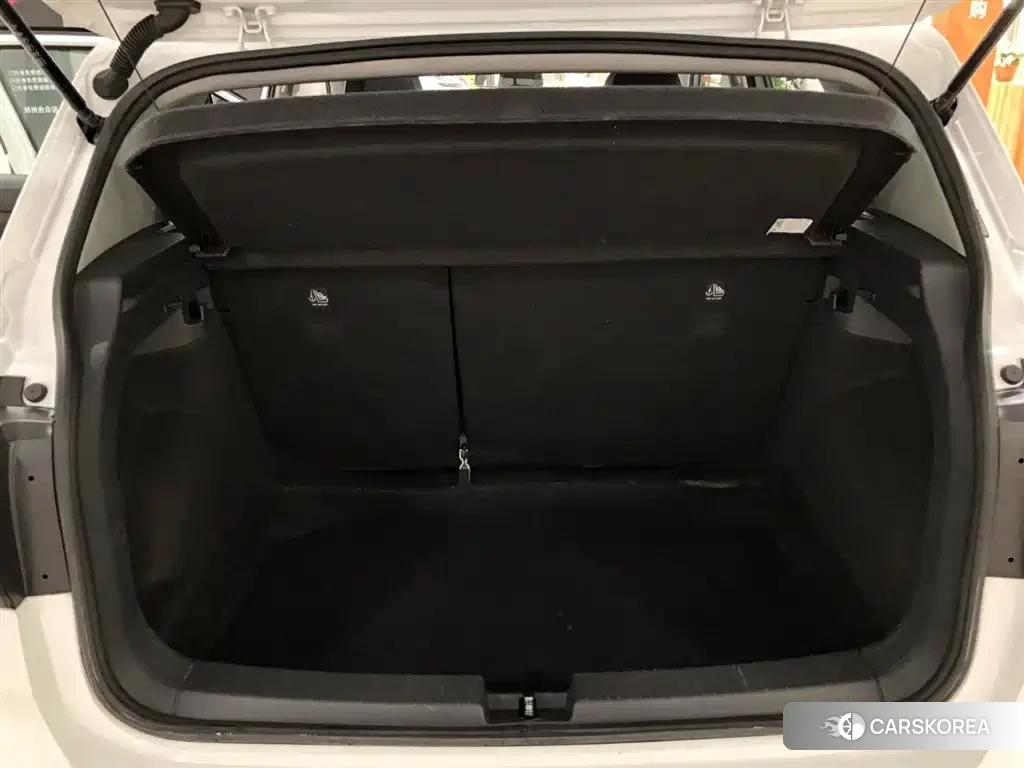 Volkswagen Tacqua 2024 Белый из Китая, фото 2
