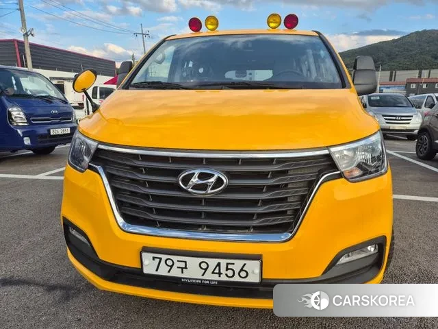 Hyundai The New Grand Starex 2020 Желтый из Кореи