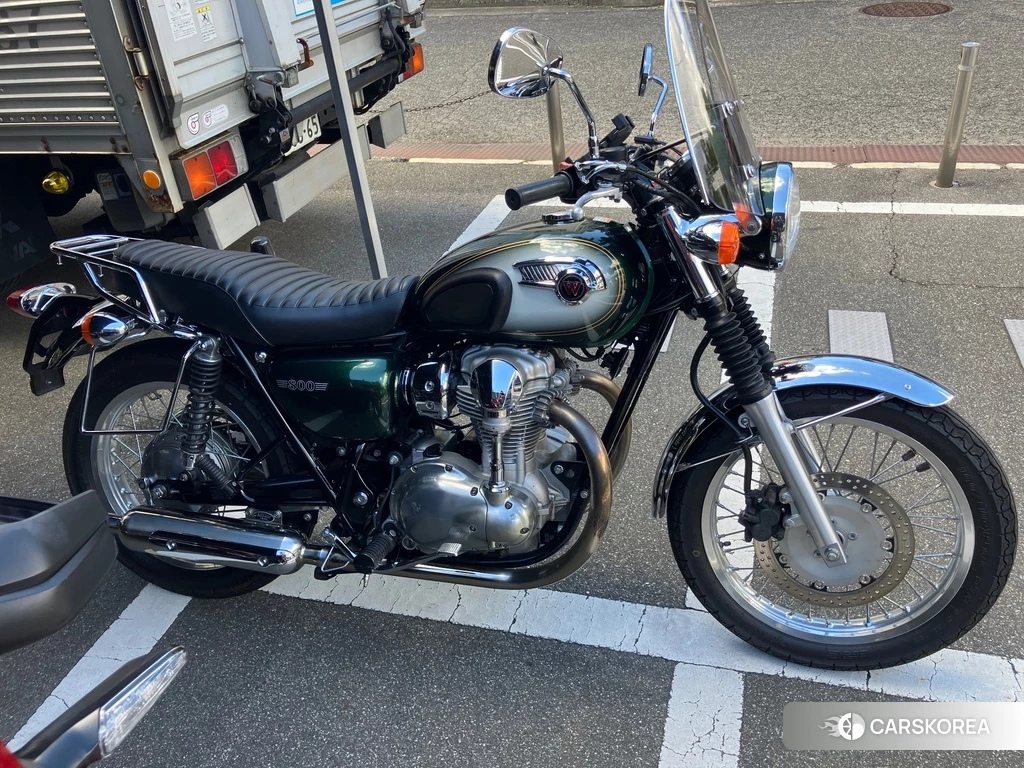Проданный Kawasaki W800 2012 из Японии