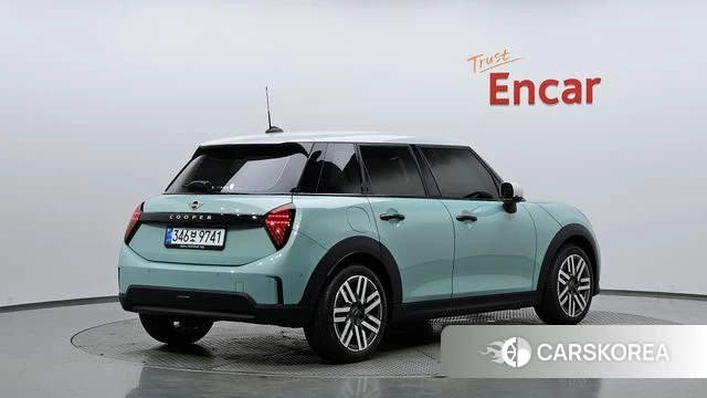 Mini Cooper C 4th generation 2026 Небесно-голубой из Кореи