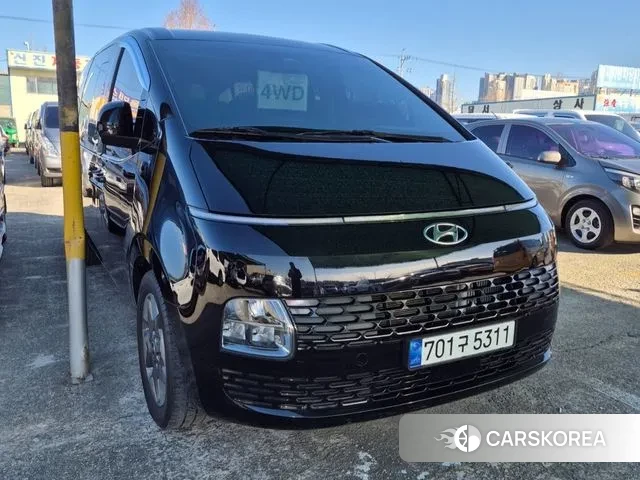 Hyundai Staria 2023 Черный из Кореи