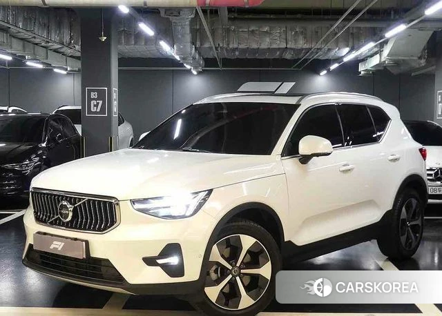 Volvo XC40 2024 Белый из Кореи