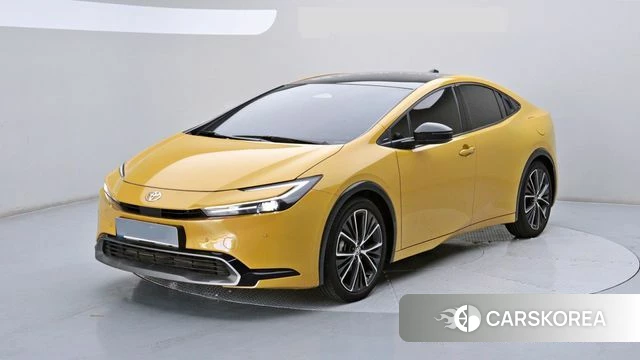 Toyota Prius 5th Generation 2024 Желтый из Кореи