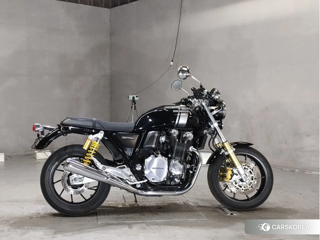 Проданный Honda CB1100RS 2017 из Японии