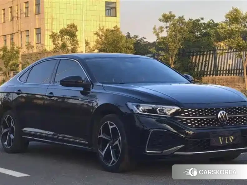 Volkswagen Passat 2023 Черный из Китая