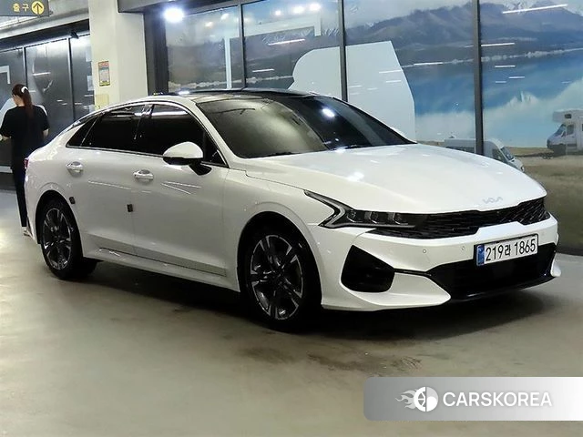 Kia K5 3rd generation 2022 Белый из Кореи