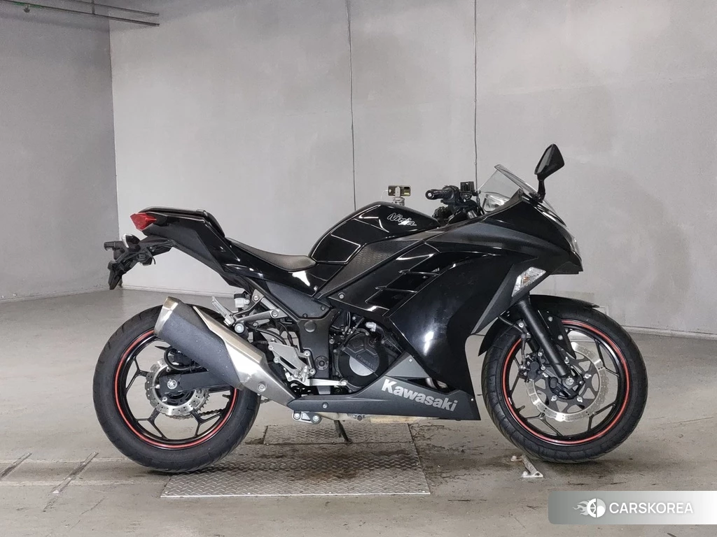 Проданный Kawasaki NINJA 250 2013 из Японии, фото 2