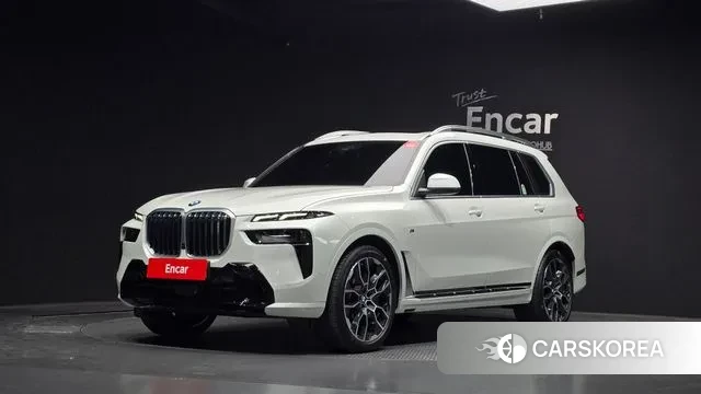 BMW X7 (G07) 2025 Белый из Кореи