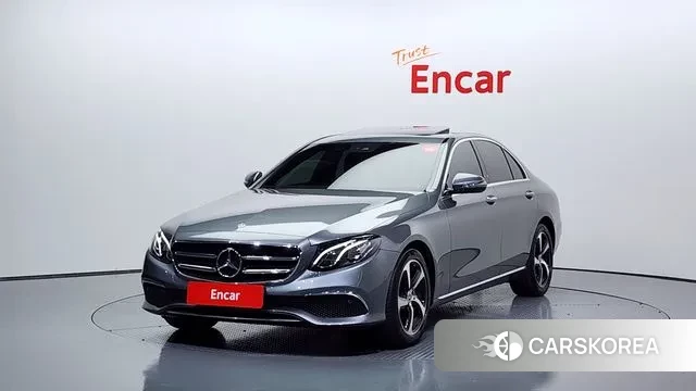Mercedes-Benz E-Class W213 2020 Серый из Кореи