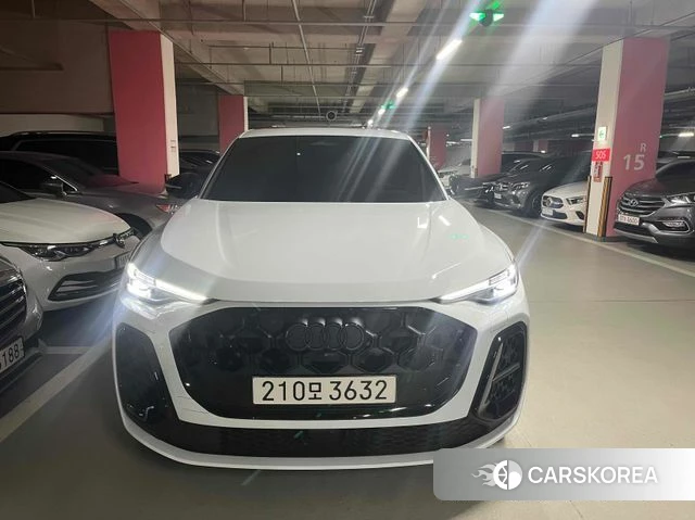 Audi Q5 (80A) 2025 Белый из Кореи