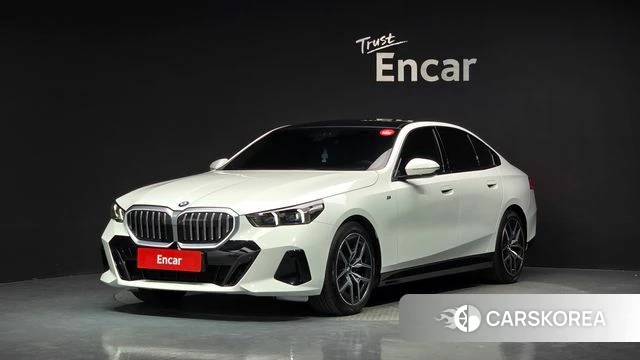 BMW 5 Series (G60) 2023 Белый из Кореи