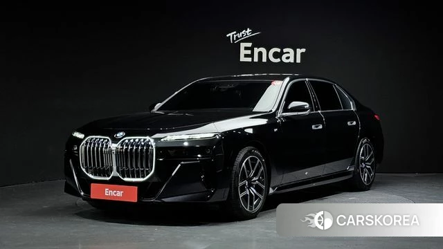BMW 7 Series (G70) 2023 Черный из Кореи