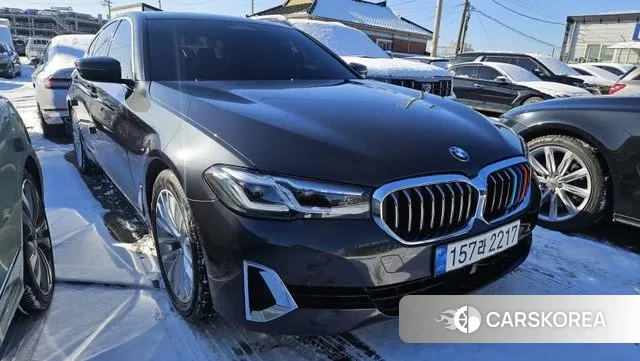 BMW 5 Series (G30) 2023 Серый из Кореи