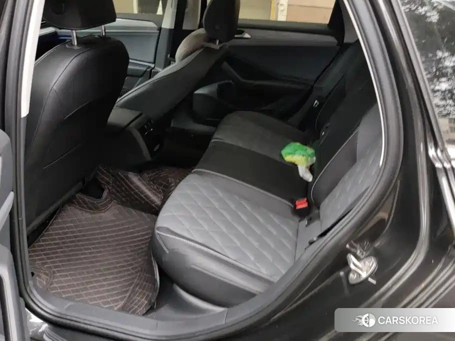 Volkswagen Sagitar 2025 Silver/gray из Китая